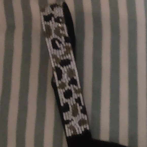 VICTORIA'S SECRET VERY SEXY BLACK PUSHUP BRA RHINESTONE LEOPARD PRINT STRAPS:34C - Picture 2 of 3